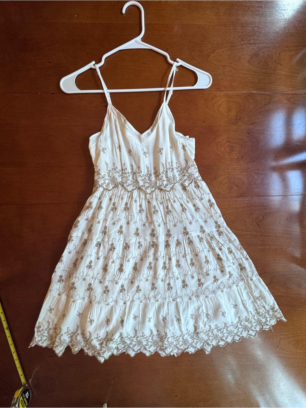 Jessica Simpson Embroidered White Tired Mini Dress Spaghetti Straps size S - Picture 3 of 11